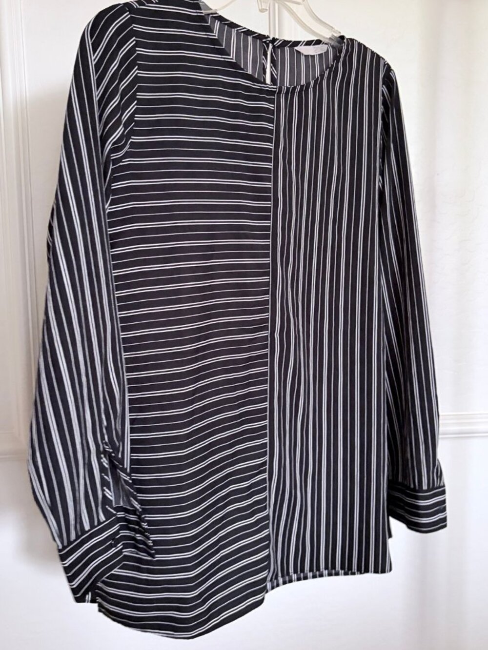NWOT Black White Mixed Stripe Blouse size M